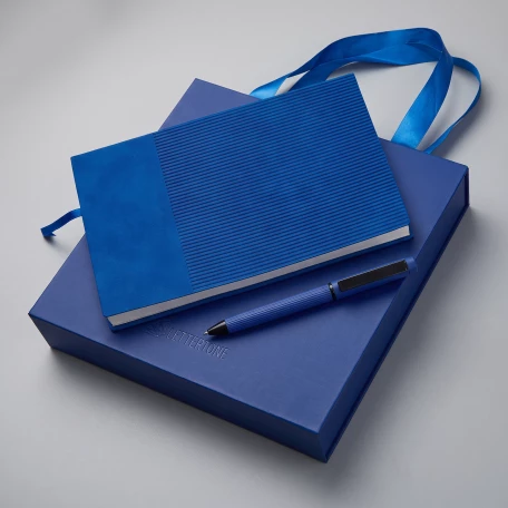 Набор блокнот в гибкой обложке А5 и металлическая шариковая ручка "Nabokov", синий