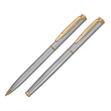 Набор Pierre Cardin коллекция «ПАРА (PEN&PEN)» : ручка шариковая + роллер. Корпус - латунь, отделка - глянцевое покрытие. Детали дизайна - позолота. Цвет - серебристо-бежевый. Упаковка Е.