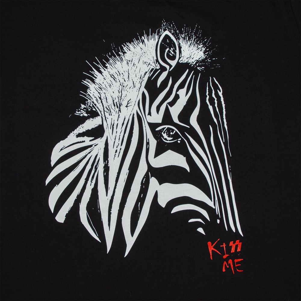 Толстовка женская «Арт-рокстар. Kiss Me», черная_2
