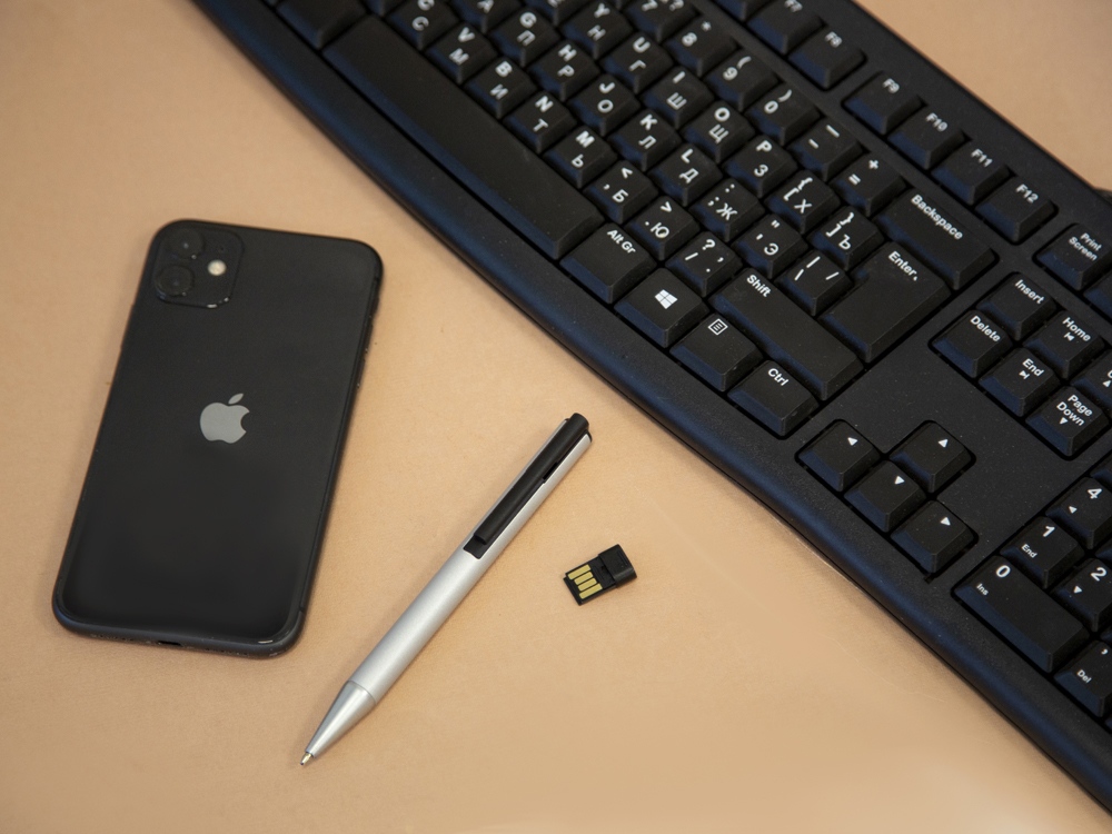 Ручка шариковая металлическая «Jobs» soft-touch с флеш-картой на 8 Гб_6